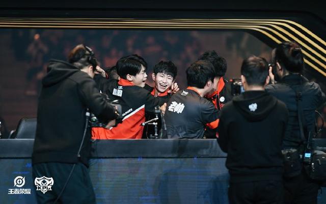 【预测】2020KPL秋季赛10.24赛程，RNG.M vs VG，WE vs GK，TS vs RW